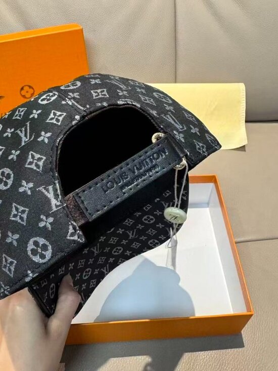Louis Vuitton Classic Monogram Baseball Cap